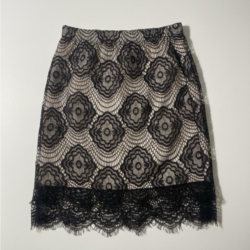 Charlotte Russe Black & Cream Lace Pencil Skirt XS Chic Eyelash Hem - Picture 2 of 5